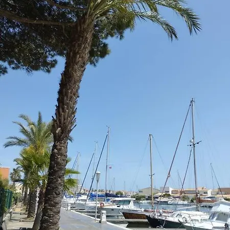 4 Couchages Avec Piscine D'été Vue Port * Agde