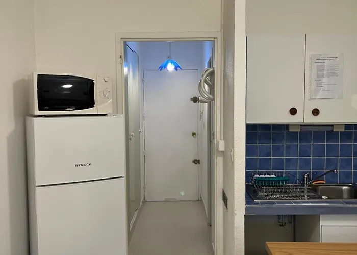 4 Couchages Avec Piscine D'ete Vue Port * Агд